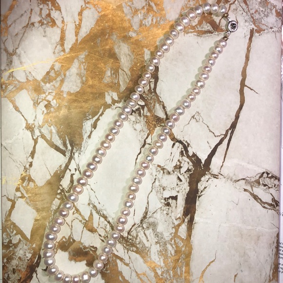 Handmade pearl necklace - Picture 1 of 3